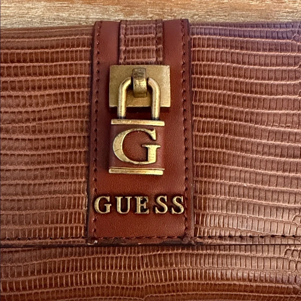 Guess Ginevra Textured Clutch Brown Crocodile Pattern Wallet
